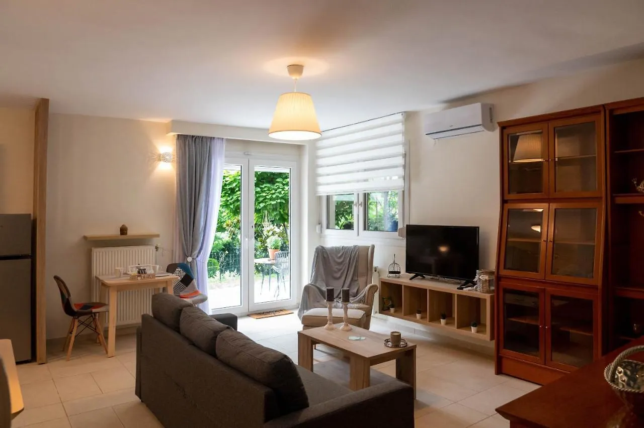 Private Garden House In Panorama- Lux Accommodation Thessaloniki 0*,  Greece
